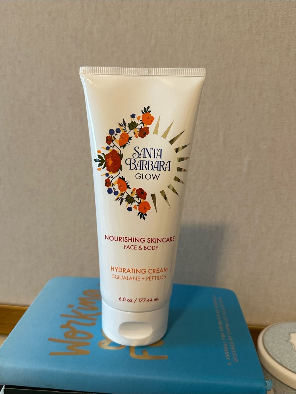 Hydrating Cream - White